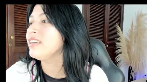 annyrusso online show from 20, 12, 2025