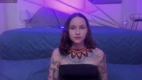 AnnyT online show from 4, 1, 2025