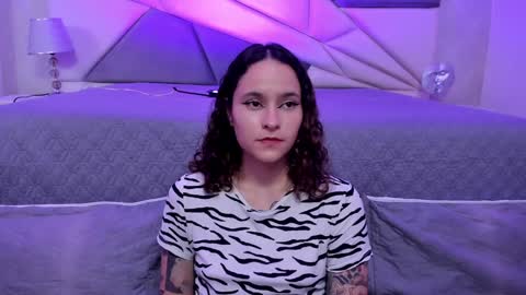 AnnyT online show from 8, 1, 2025