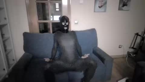 Anonimvs online show from 15, 4, 2026