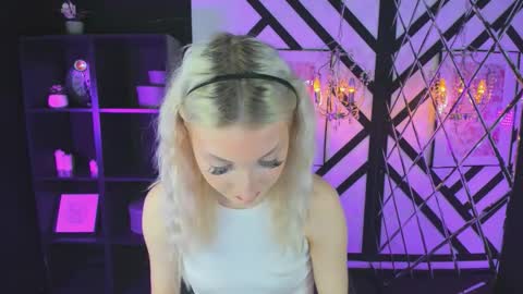 Anora online show from 22, 12, 2025