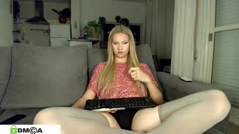 Snapshot of anorsel chatting on 14, 2, 2025 Sexy Ladybug online show from 14, 2, 2025