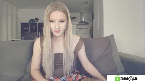 Snapshot of anorsel chatting on 20, 3, 2026 Sexy Ladybug online show from 20, 3, 2026