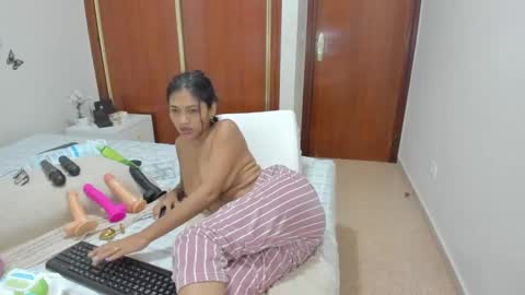 Snapshot of anthonela_hotsex chatting on 18, 12, 2024 anthonela_hotsex online show from 18, 12, 2024