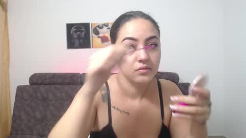 Anthonela Queen online show from 5, 3, 2025