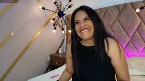 Anthonelaa   online show from 8, 5, 2026