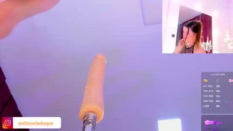 anthonelaDuque online show from 15, 12, 2025