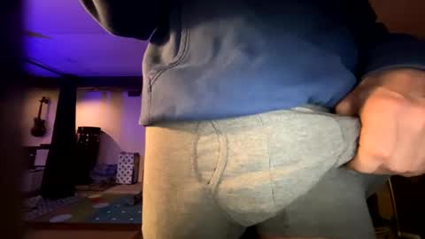 Snapshot of anthony_whitestallion chatting on 17, 12, 2025 Anthony online show from 17, 12, 2025