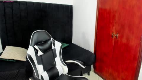 Snapshot of anthoy_wayans chatting on 20, 12, 2025 online show from 20, 12, 2025