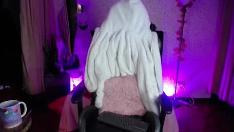 Snapshot of antia_x chatting on 27, 10, 2025 antia_x online show from 27, 10, 2025