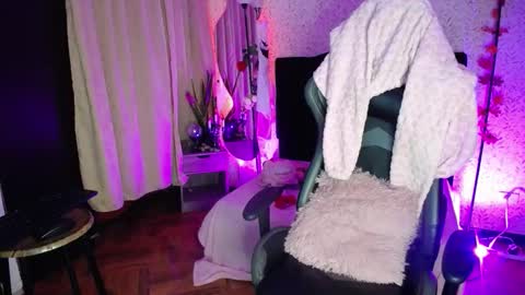 Snapshot of antia_x chatting on 5, 11, 2025 antia_x online show from 5, 11, 2025