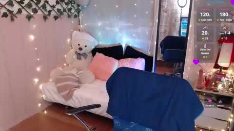 Snapshot of antolyh_c chatting on 7, 10, 2025 antolyh_c online show from 7, 10, 2025