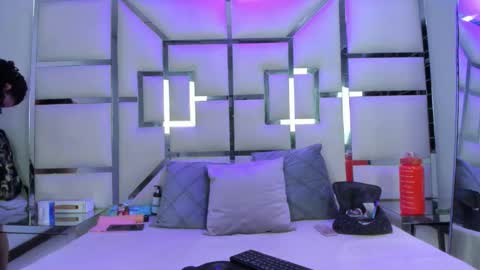 Snapshot of antonelablaze chatting on 15, 4, 2026 AntonelaBlaze online show from 15, 4, 2026