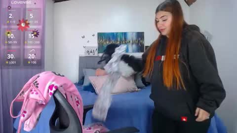 Snapshot of antonella__b chatting on 17, 11, 2025 ANTO online show from 17, 11, 2025