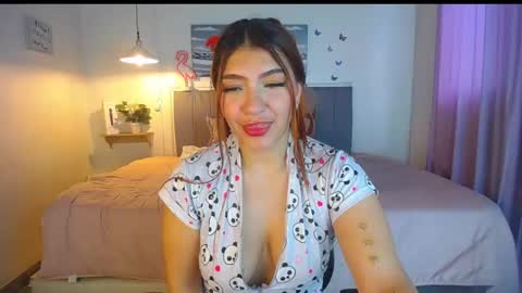 Snapshot of antonella__b chatting on 13, 12, 2025 ANTO online show from 13, 12, 2025