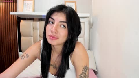 Snapshot of antonella__rouse chatting on 18, 12, 2024 Antonella online show from 18, 12, 2024