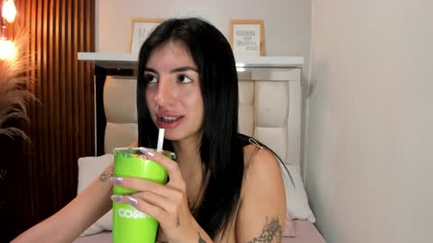 Snapshot of antonella__rouse chatting on 20, 12, 2024 Antonella online show from 20, 12, 2024