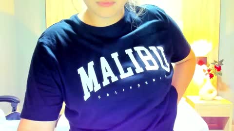 A N T O N E L L A  online show from 28, 2, 2025