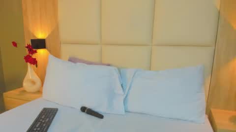 Snapshot of antonella_cutie_ chatting on 12, 3, 2026 A N T O N E L L A online show from 12, 3, 2026