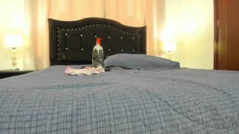 Snapshot of antonella_heinz_ chatting on 10, 7, 2026 Antonella online show from 10, 7, 2026