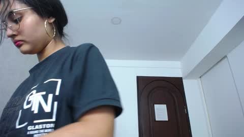 Snapshot of antonella_sweetlittle chatting on 1, 12, 2024 Antonella online show from 1, 12, 2024