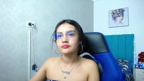 Snapshot of antonella_sweetlittle chatting on 6, 12, 2024 Antonella online show from 6, 12, 2024