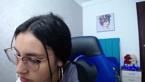 Snapshot of antonella_sweetlittle chatting on 11, 12, 2024 Antonella online show from 11, 12, 2024