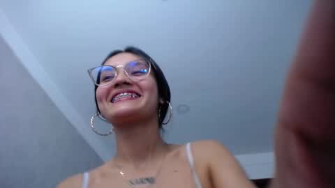 Snapshot of antonella_sweetlittle chatting on 12, 12, 2024 Antonella online show from 12, 12, 2024