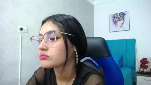 Snapshot of antonella_sweetlittle chatting on 20, 12, 2024 Antonella online show from 20, 12, 2024