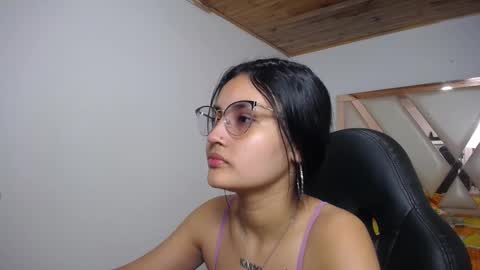 Snapshot of antonella_sweetlittle chatting on 31, 12, 2024 Antonella online show from 31, 12, 2024