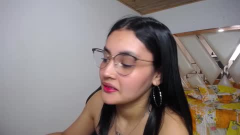 Snapshot of antonella_sweetlittle chatting on 31, 12, 2024 Antonella online show from 31, 12, 2024