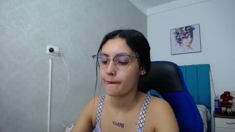 Snapshot of antonella_sweetlittle chatting on 10, 1, 2025 Antonella online show from 10, 1, 2025