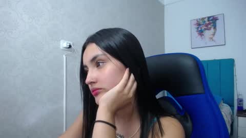Snapshot of antonella_sweetlittle chatting on 16, 1, 2025 Antonella online show from 16, 1, 2025