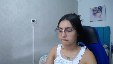 Snapshot of antonella_sweetlittle chatting on 17, 1, 2025 Antonella online show from 17, 1, 2025