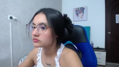 Snapshot of antonella_sweetlittle chatting on 17, 1, 2025 Antonella online show from 17, 1, 2025