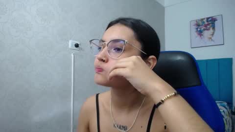 Snapshot of antonella_sweetlittle chatting on 24, 1, 2025 Antonella online show from 24, 1, 2025