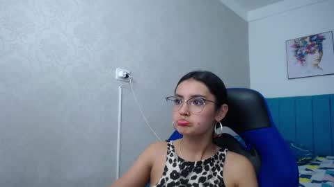 Snapshot of antonella_sweetlittle chatting on 25, 1, 2025 Antonella online show from 25, 1, 2025