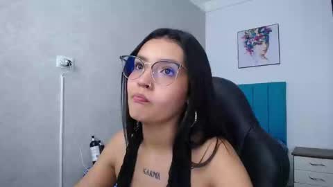 Snapshot of antonella_sweetlittle chatting on 6, 3, 2025 Antonella online show from 6, 3, 2025