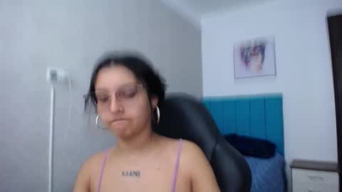 Snapshot of antonella_sweetlittle chatting on 7, 3, 2025 Antonella online show from 7, 3, 2025