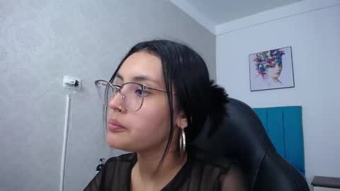Snapshot of antonella_sweetlittle chatting on 9, 3, 2025 Antonella online show from 9, 3, 2025