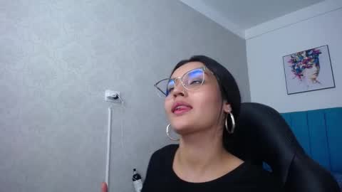 Snapshot of antonella_sweetlittle chatting on 11, 3, 2025 Antonella online show from 11, 3, 2025