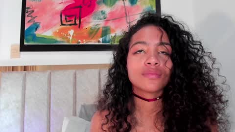 Snapshot of antonellahall_ chatting on 30, 12, 2024 AntonellaHall online show from 30, 12, 2024