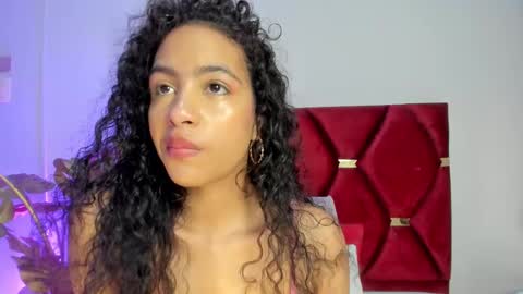 AntonellaHall  online show from 11, 10, 2025