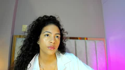Snapshot of antonellahall_ chatting on 14, 1, 2026 AntonellaHall online show from 14, 1, 2026