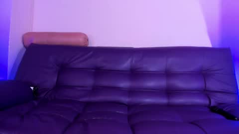 Antonellajohnston online show from 9, 10, 2025