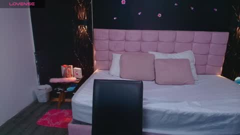 A N T O N E L L A online show from 7, 10, 2025