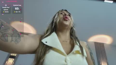 A N T O N E L L A online show from 16, 10, 2025