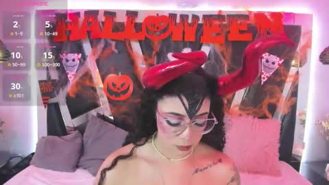 Snapshot of antonellepiercee chatting on 18, 10, 2025 A N T O N E L L E  online show from 18, 10, 2025