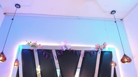 Snapshot of antonellepiercee chatting on 8, 3, 2026 A N T O N E L L E online show from 8, 3, 2026