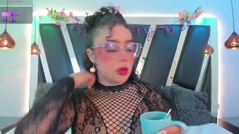 A N T O N E L L E  online show from 24, 5, 2026